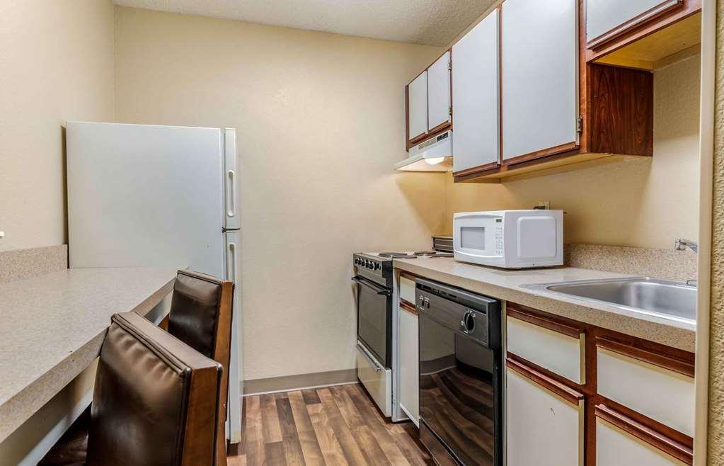 Extended Stay America Suites - Evansville - East Szoba fotó